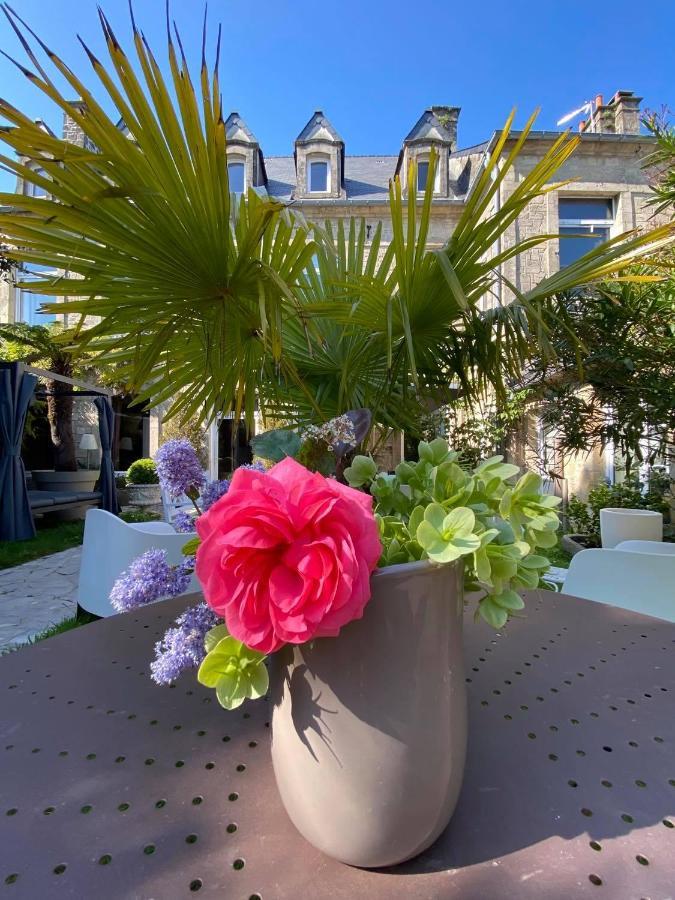 La Closerie D'Azelie Valognes Bagian luar foto