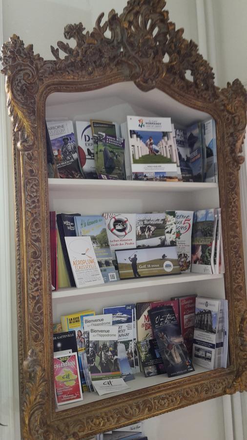 La Closerie D'Azelie Valognes Bagian luar foto